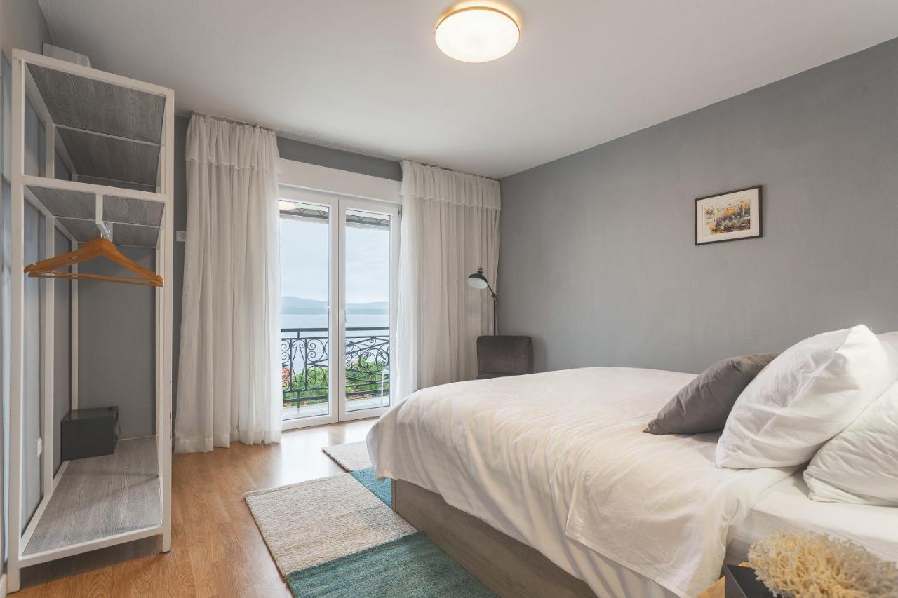 The Island Place Bol Exterior foto